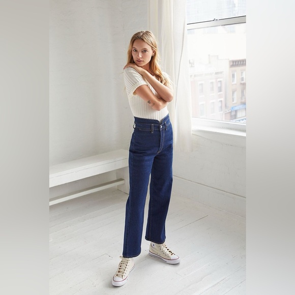 Levi’s Tailored Ribcage Straight Ankle Dark Wash - Picture 5 of 6